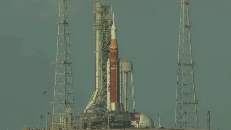 Nasa envia foguete Artemis II à Lua e avança no retorno humano ao satélite
